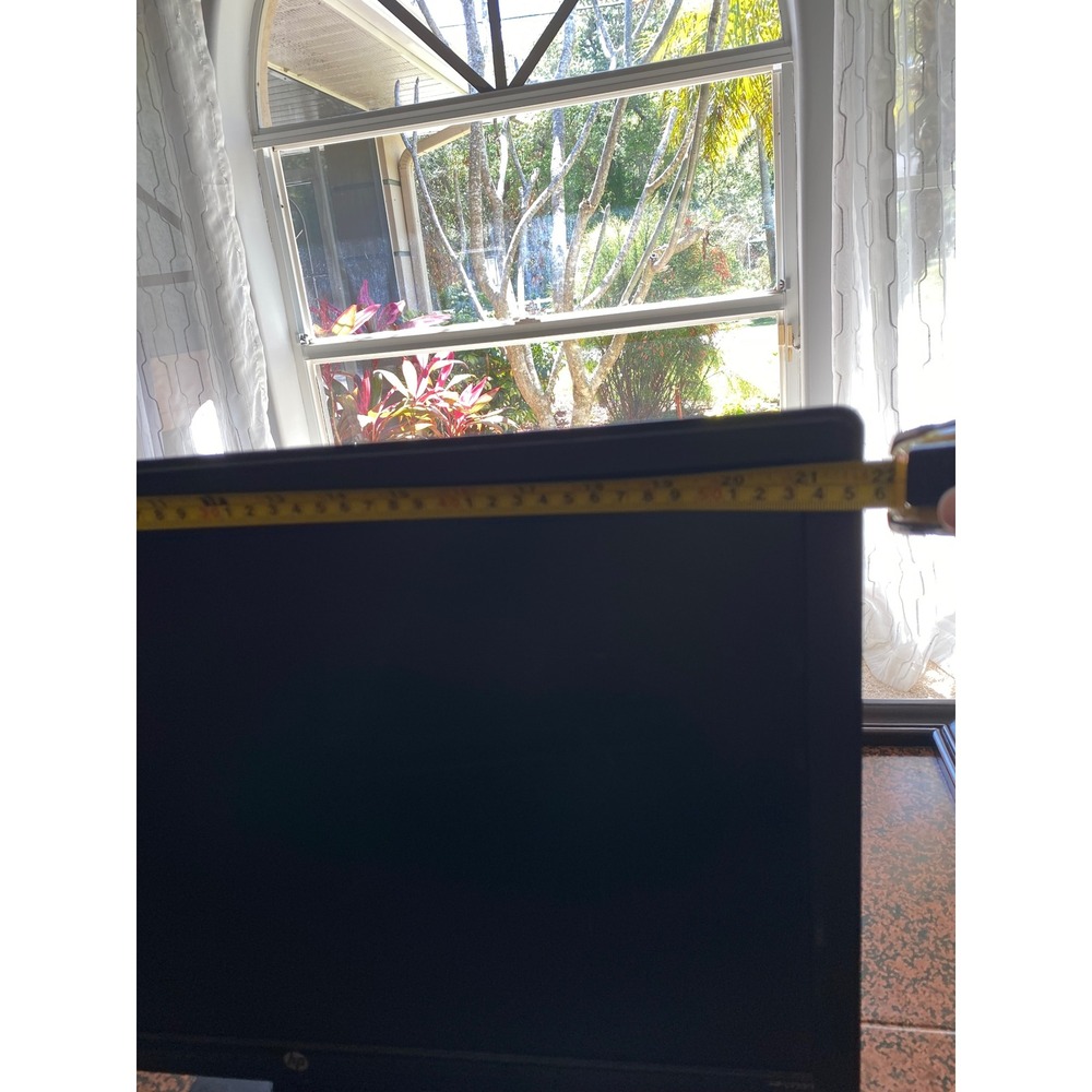 HP LV2311 23" LCD Computer Monitor 1080p Widescreen VGA Display w/ Stand - Picture 6 of 13